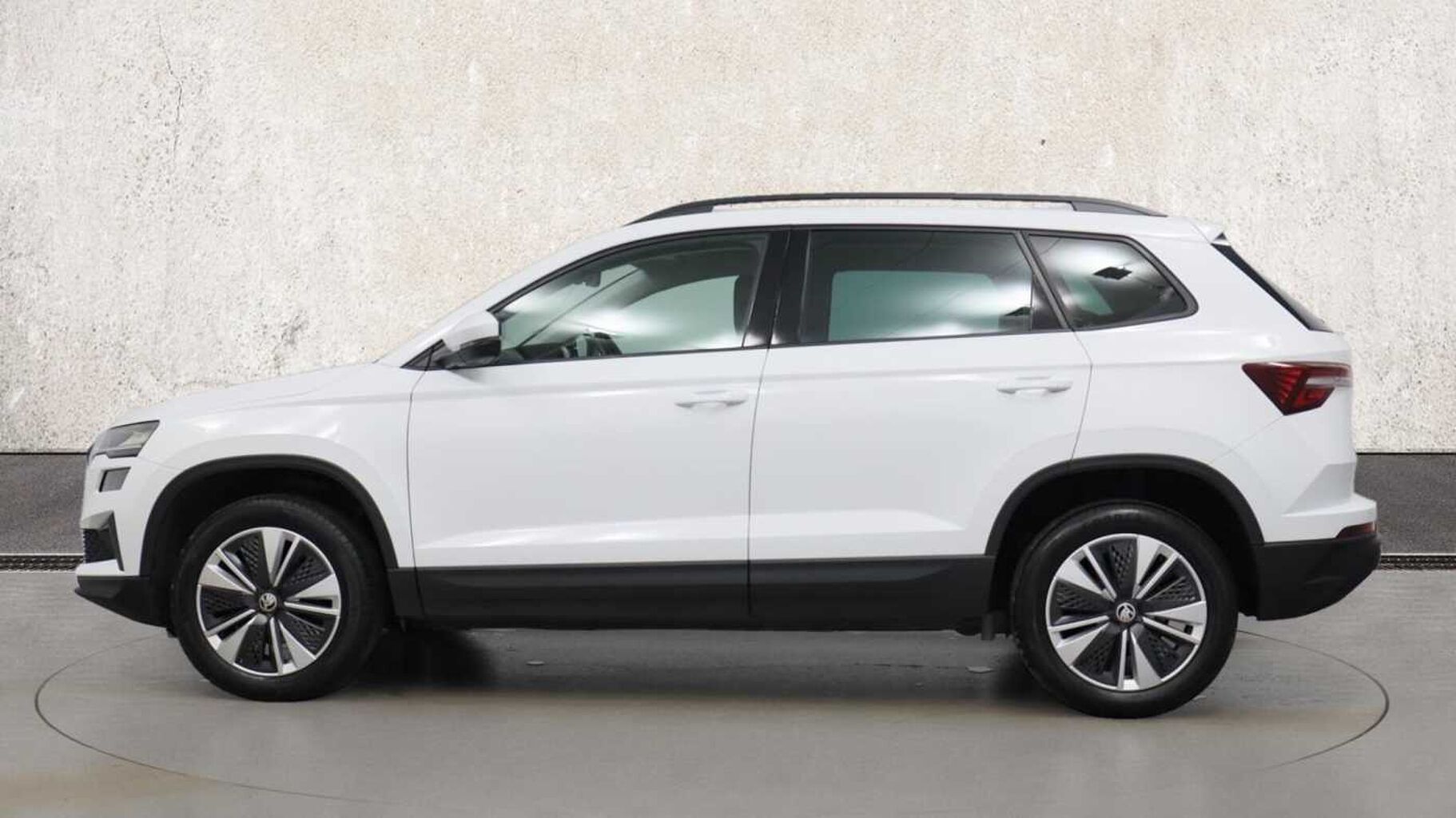 SKODA Karoq SUV 1.0 TSI (110ps) SE Drive