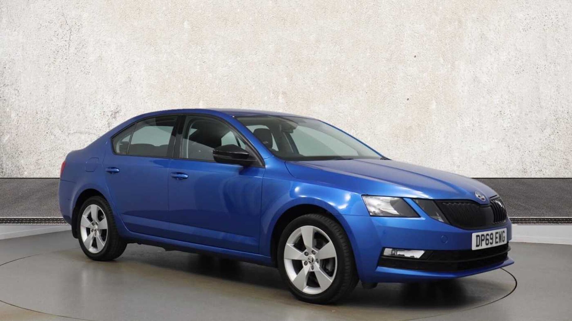 SKODA Octavia Hatchback 1.5 TSI SE Drive ACT (150ps) DSG