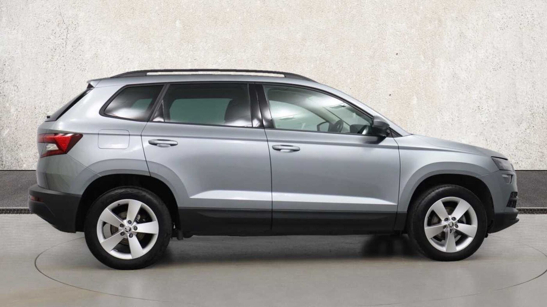 SKODA Karoq SUV 1.0 TSI (110ps) SE