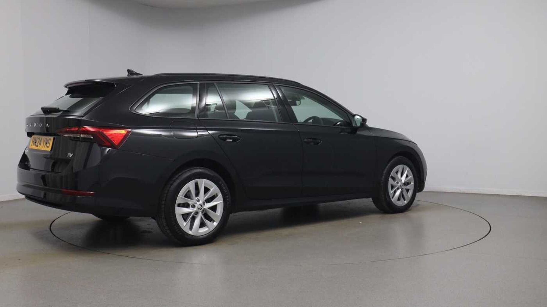 SKODA Octavia 1.4 TSI iV 13kWh SE Technology Estate 5dr Petrol Plug-in Hybrid DSG Euro 6 (s/s)