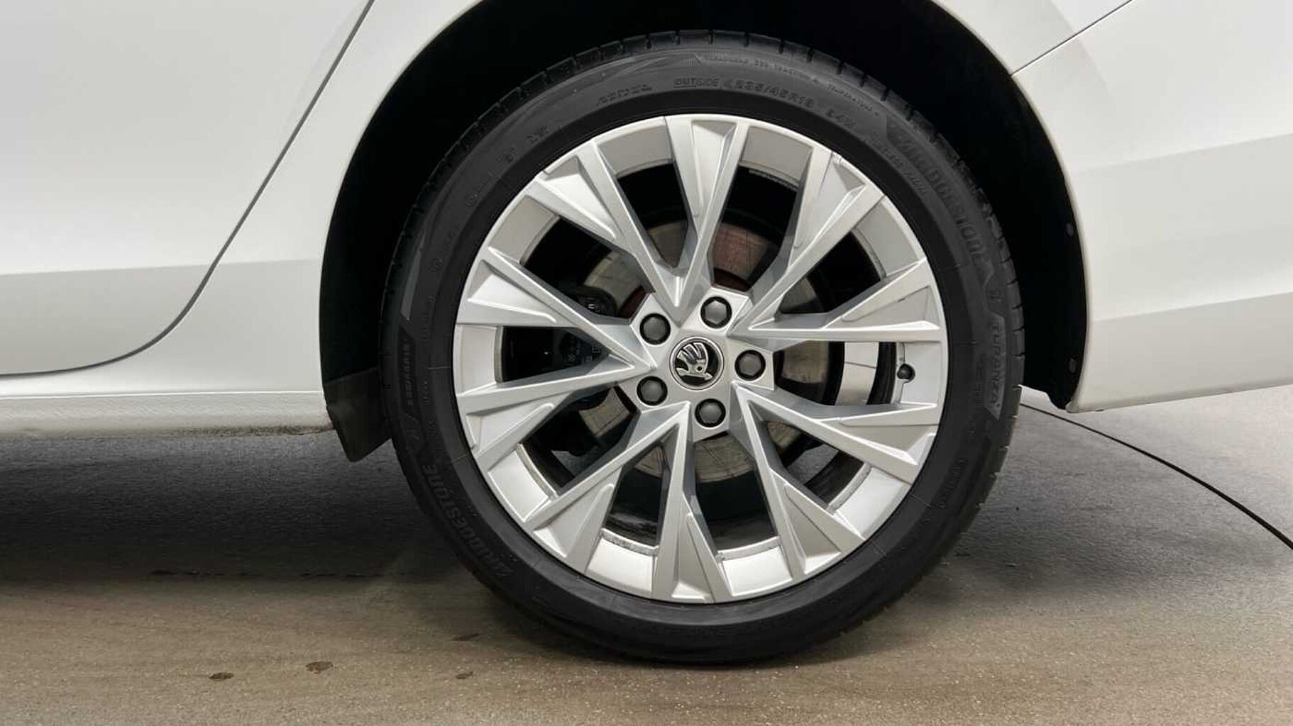SKODA Superb Superb Estate SE L 2.0 TDI 150 PS DSG