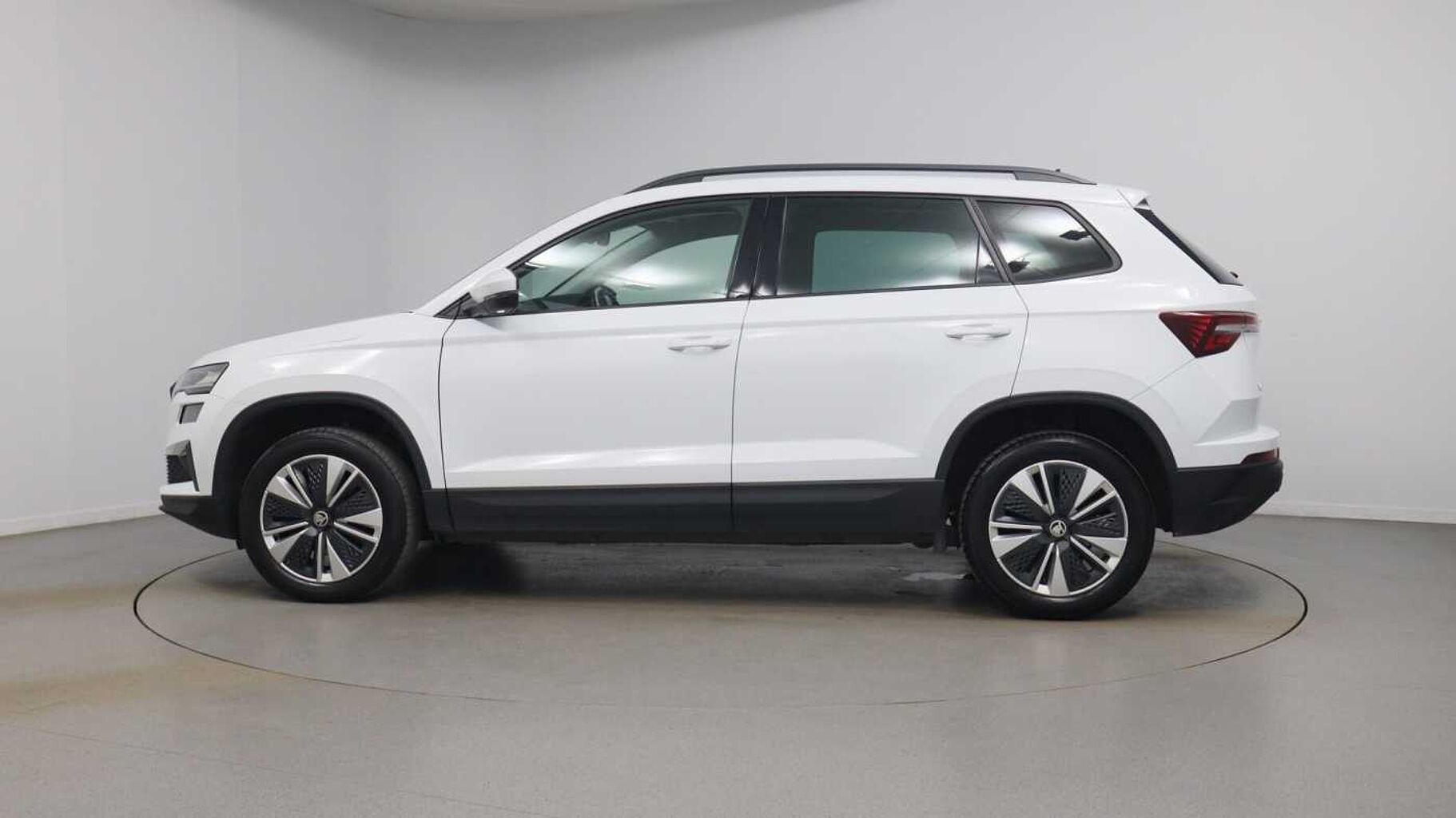 SKODA Karoq 1.0 TSI SE Drive SUV 5dr Petrol Manual Euro 6 (s/s) (110 ps)