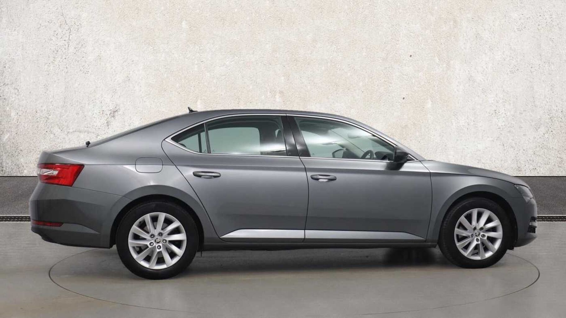 SKODA Superb 1.5 TSI (150ps) SE ACT DSG Hatchback