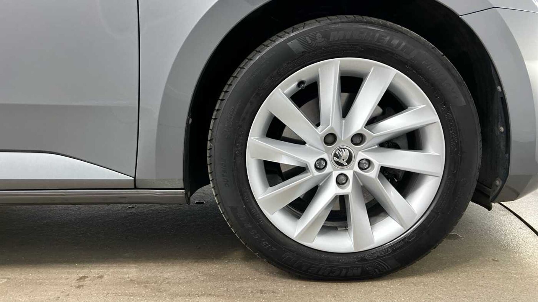 SKODA Superb 1.5 TSI (150ps) SE ACT DSG Hatchback