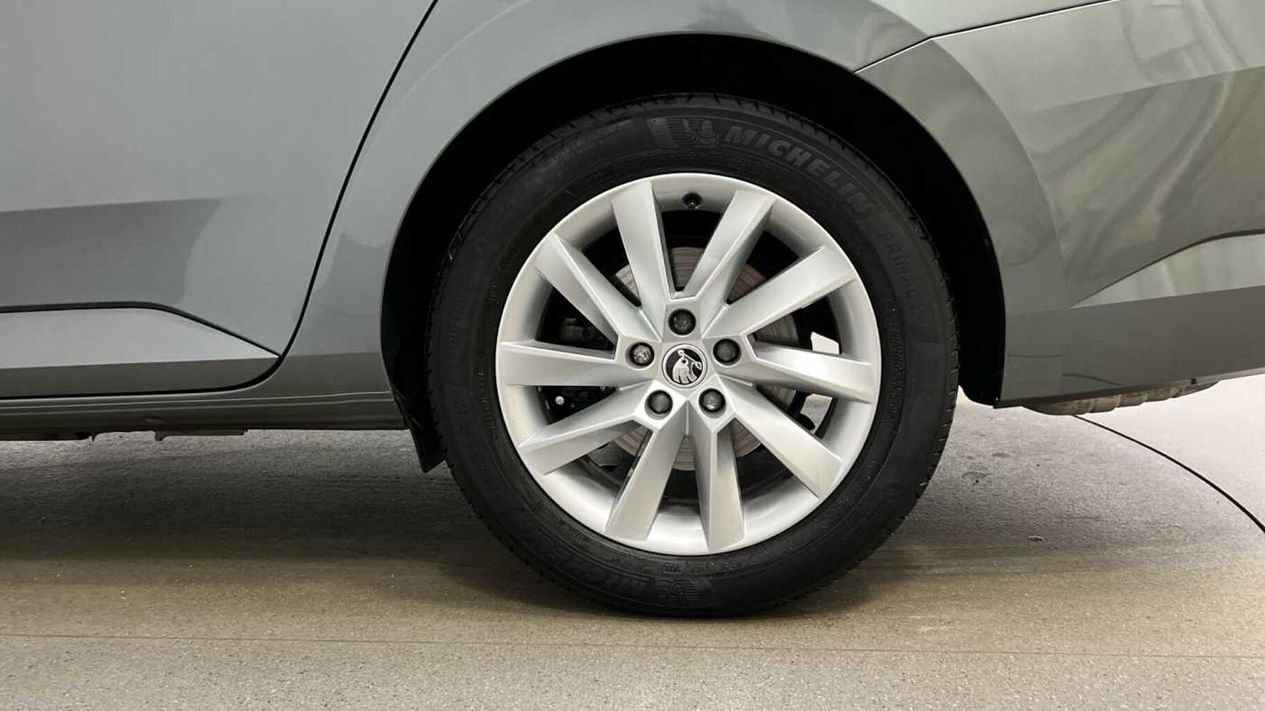SKODA Superb 1.5 TSI (150ps) SE ACT DSG Hatchback