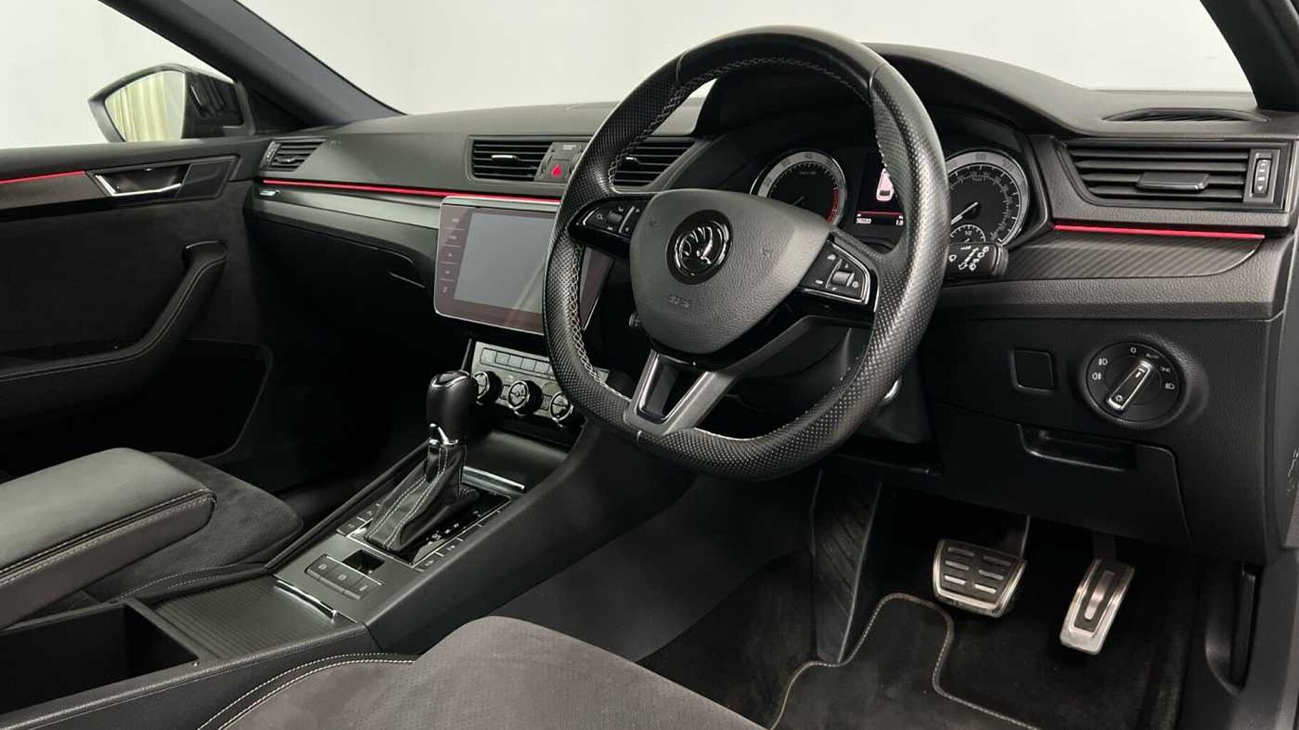 SKODA Superb 1.5 TSI ACT SportLine Plus Estate 5dr Petrol DSG Euro 6 (s/s) (150 ps)