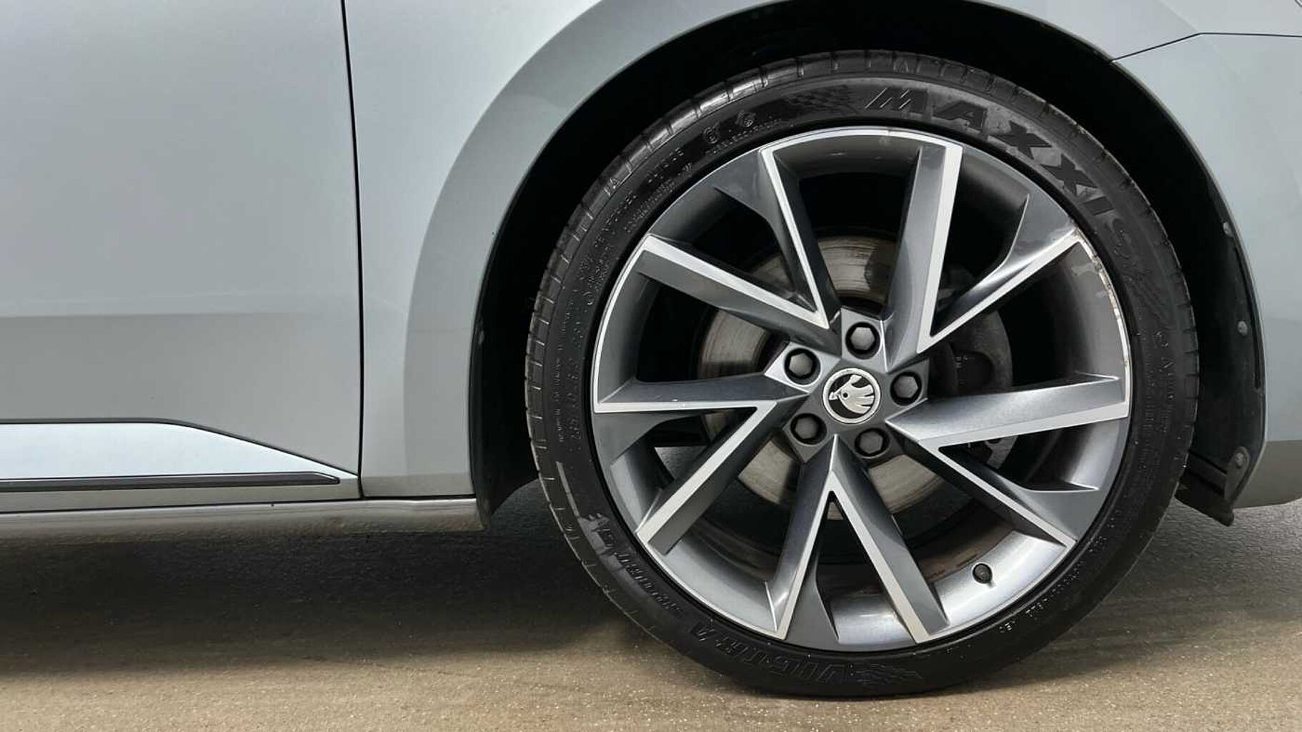 SKODA Superb 1.5 TSI ACT SportLine Plus Estate 5dr Petrol DSG Euro 6 (s/s) (150 ps)