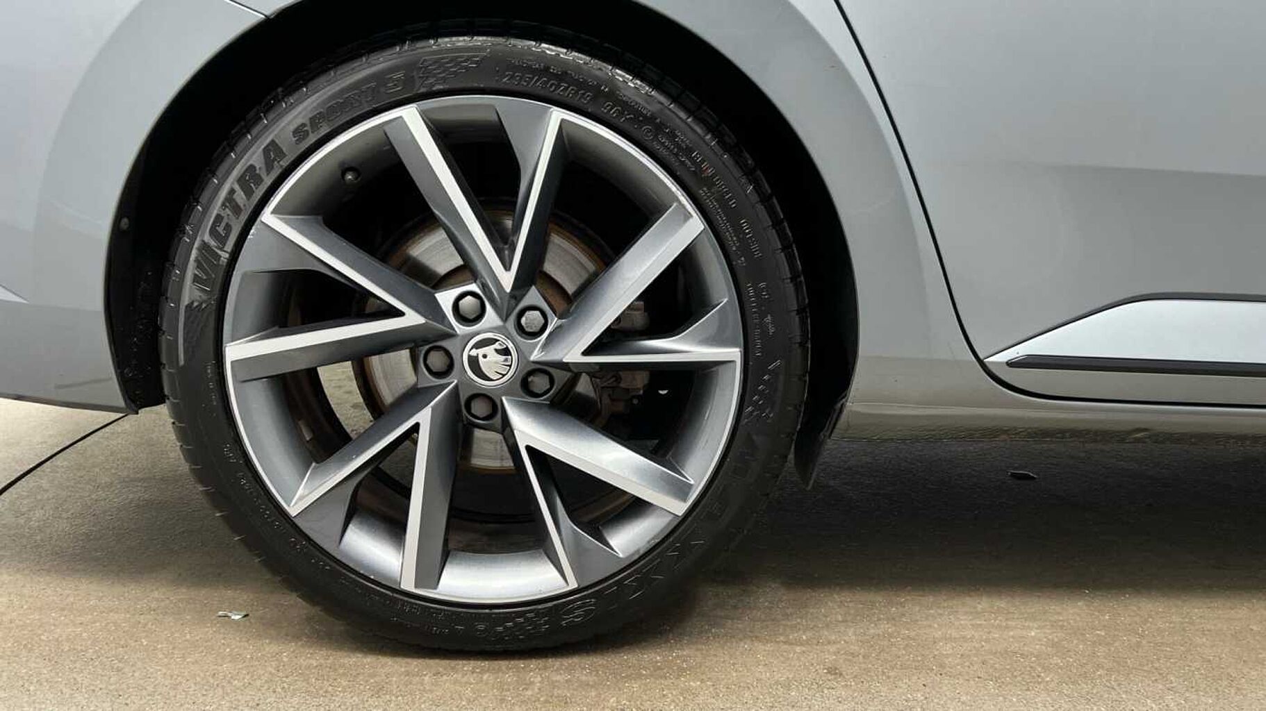 SKODA Superb 1.5 TSI ACT SportLine Plus Estate 5dr Petrol DSG Euro 6 (s/s) (150 ps)